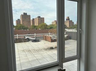 21-34 Broadway #3A, Astoria, NY 11106