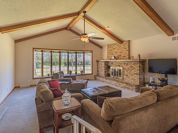 5th image of 2630 Deerfield Dr