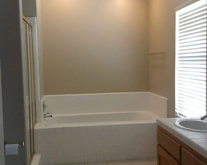 2059 E Lexington Ave — Photo 13