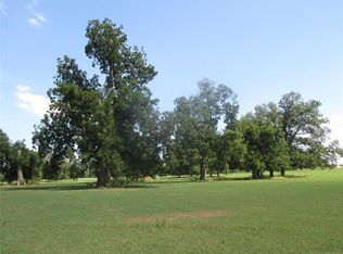 1635 E 2135 Rd, Hugo, OK 74743