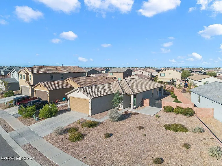 7996 S Golden Bell Dr — Photo 1