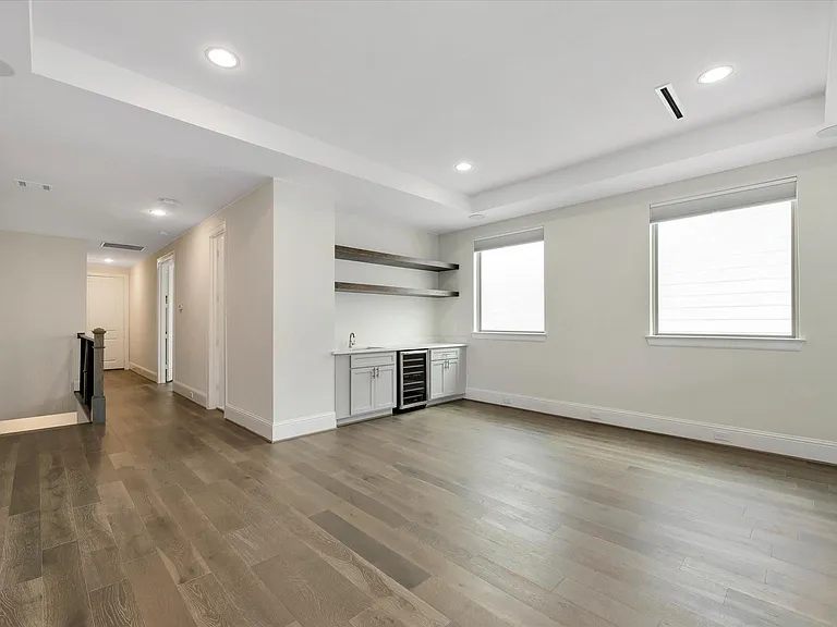 540 W 26th St #A — Photo 39