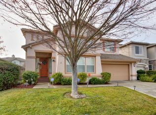 9864 W Taron Dr, Elk Grove, CA 95757