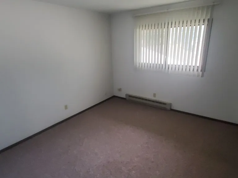 1749 Bainbridge St #1 — Photo 15