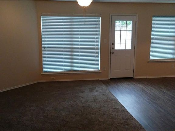 4th image of 3324 Knoll Trl