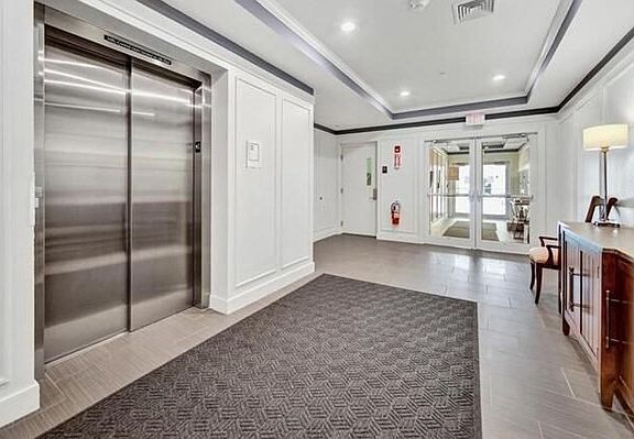 4th image of 120 University Ave Unit 408-2408