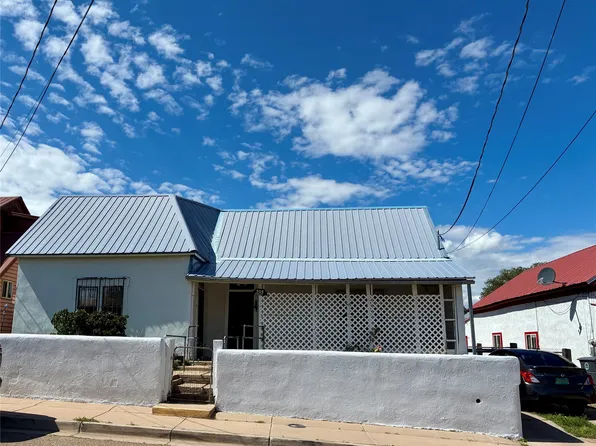 526 Moreno St, Las Vegas, NM 87701
