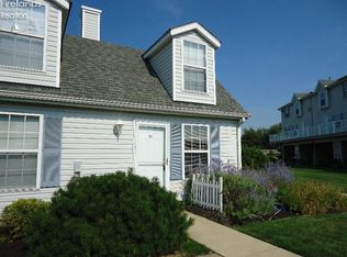 51 N Schooner Point Dr, Port Clinton, OH 43452