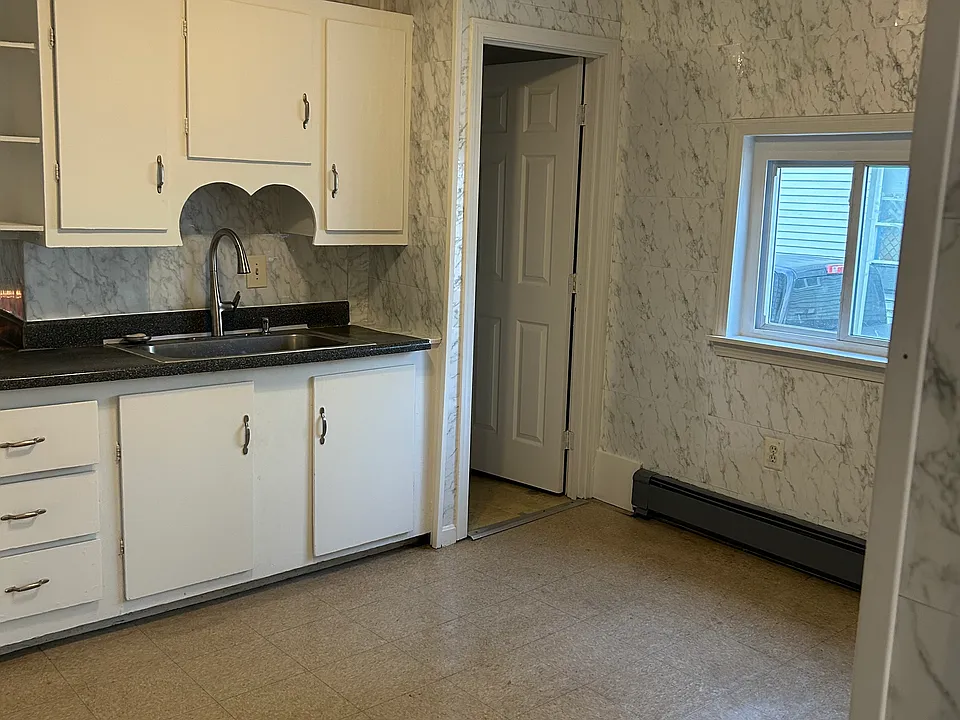 145 Blaine St #1F