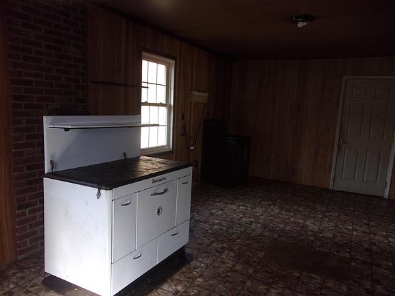 5th image of 129-127 Cooper Ln