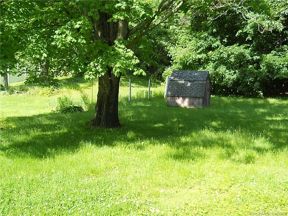 3rd image of 163 Stanwood Dr