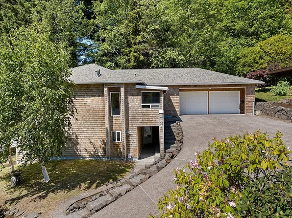 368 Sunset Blvd, Cannon Beach, OR 97110