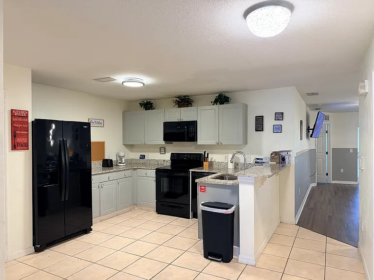 2810 Club Cortile Cir #A — Photo 2