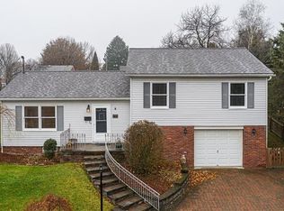 733 Idaho Dr, Lower Burrell, PA