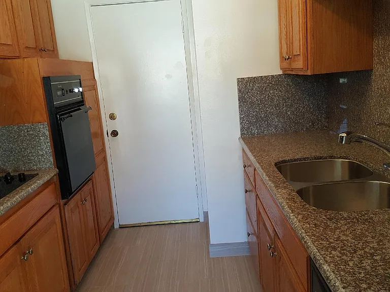 1456 Federal Ave #4 — Photo 26
