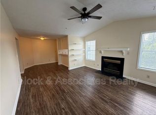 300-9 Waterdown Dr, Fayetteville, NC 28314
