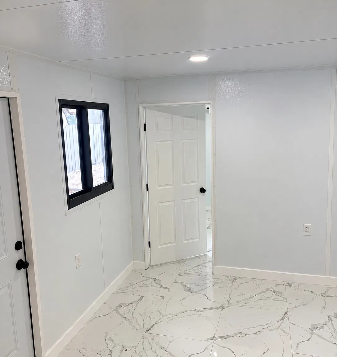 1 bed, 300 sqft, $1,650 — Photo 3