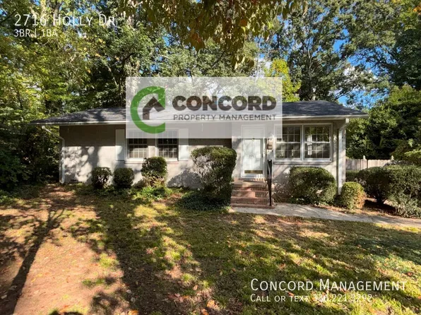 2716 Holly Dr, Greensboro, NC 27408