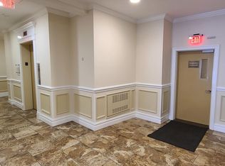 39 Mineola Blvd #28G2UM2CC, Mineola, NY 11501