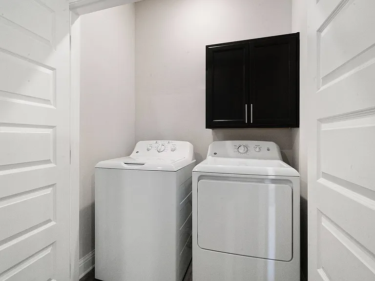 Sweetwater Model Apartment Laundry Room