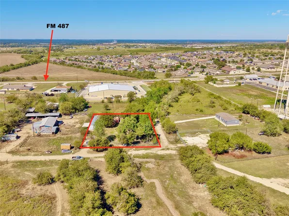 570 County Road 306, Jarrell, TX 76537