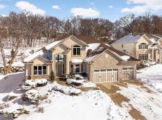 1475 Pinetree Trl, Eagan, MN 55122