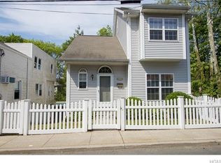 128 Spruce St, Mamaroneck, NY 10543