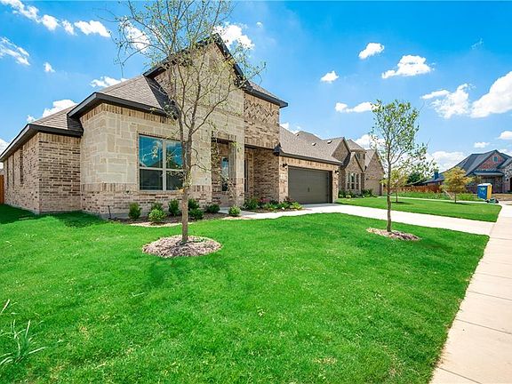2nd image of 412 Valley Brook Ct