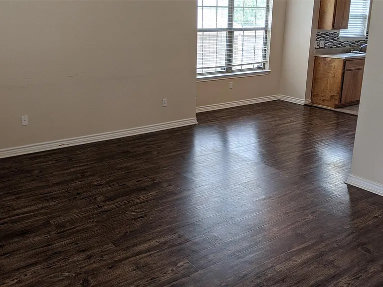 114 Sendero Dr — Photo 4
