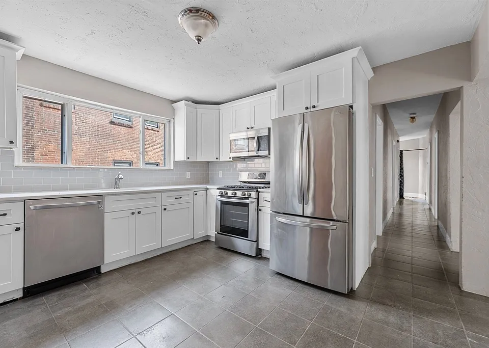 5 Timothy Ave #2