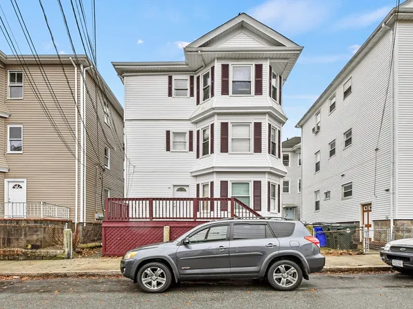 50 Beacon St, Fall River, MA 02721