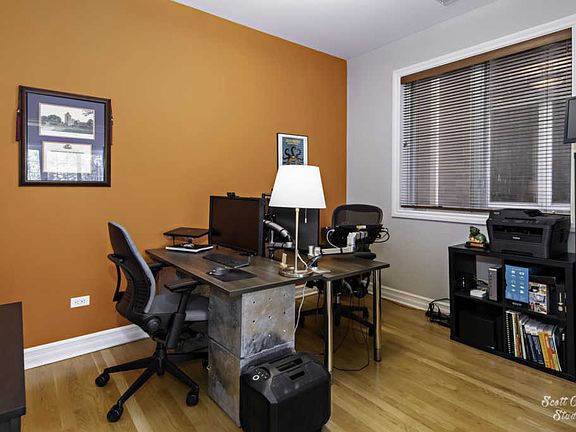 5th image of 602 Hinman Ave APT 2N