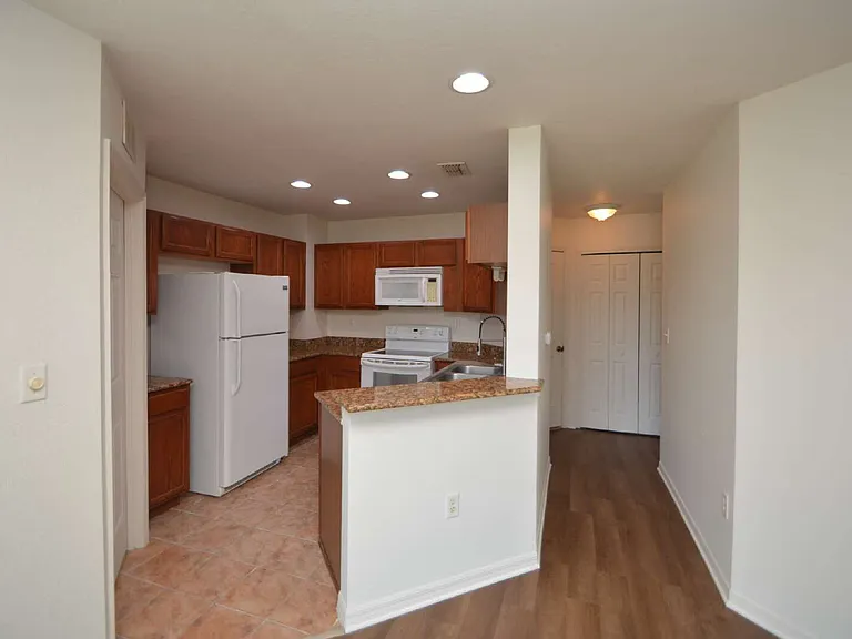 4600 E Moody Blvd #4H — Photo 21