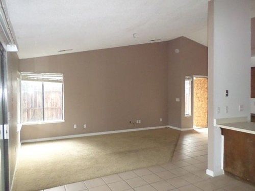 4th image of 1814 E Four Creeks Ave