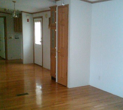 3rd image of 15 East Dr