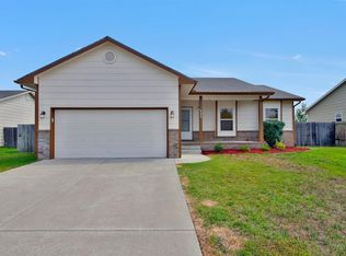 600 S Longbranch Dr, Maize, KS 67101
