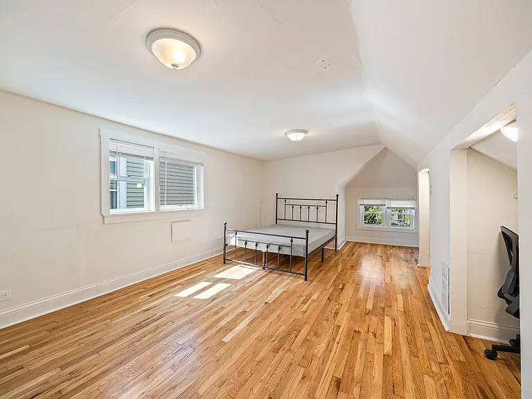 1012 Garnett Pl #2 — Photo 10