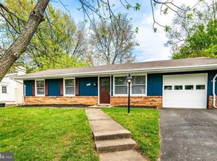 1010 S Buckingham Rd, Sterling, VA 20164