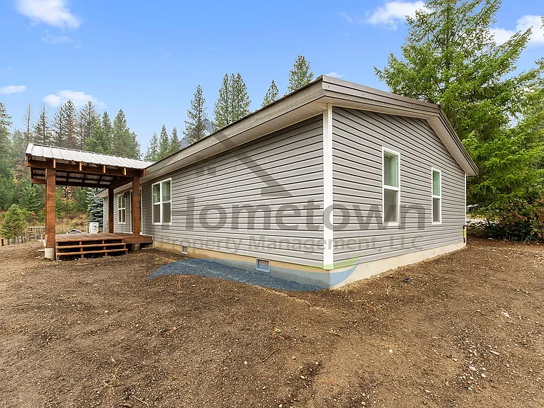 60 Short Dr — Photo 33