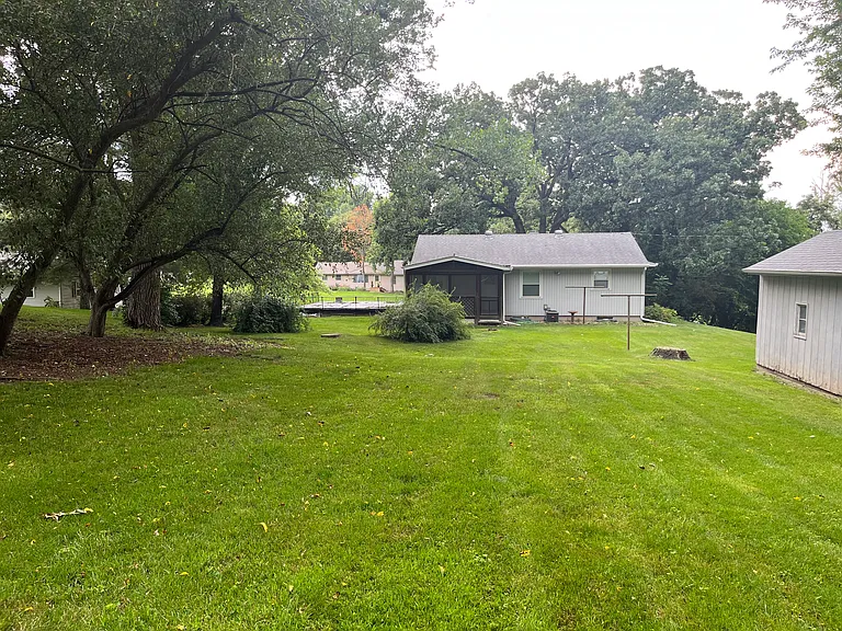 8649 Terry Rd — Photo 2