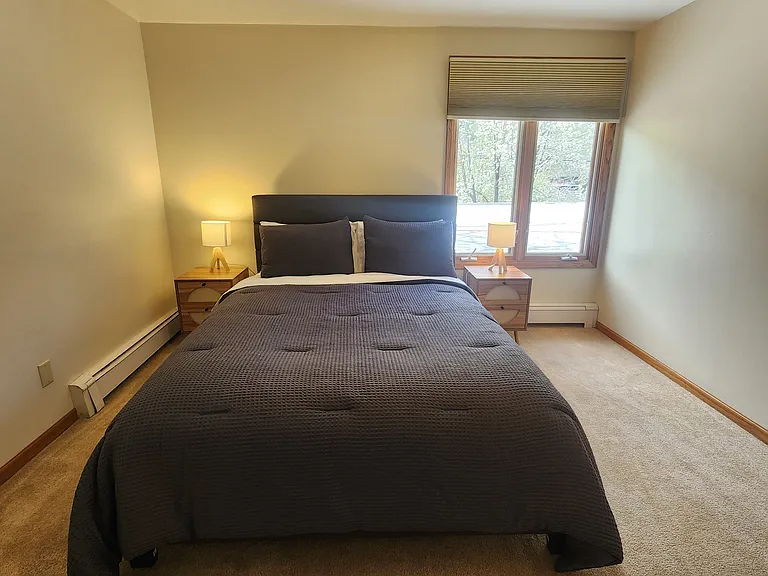 322 Park Dr — Photo 36