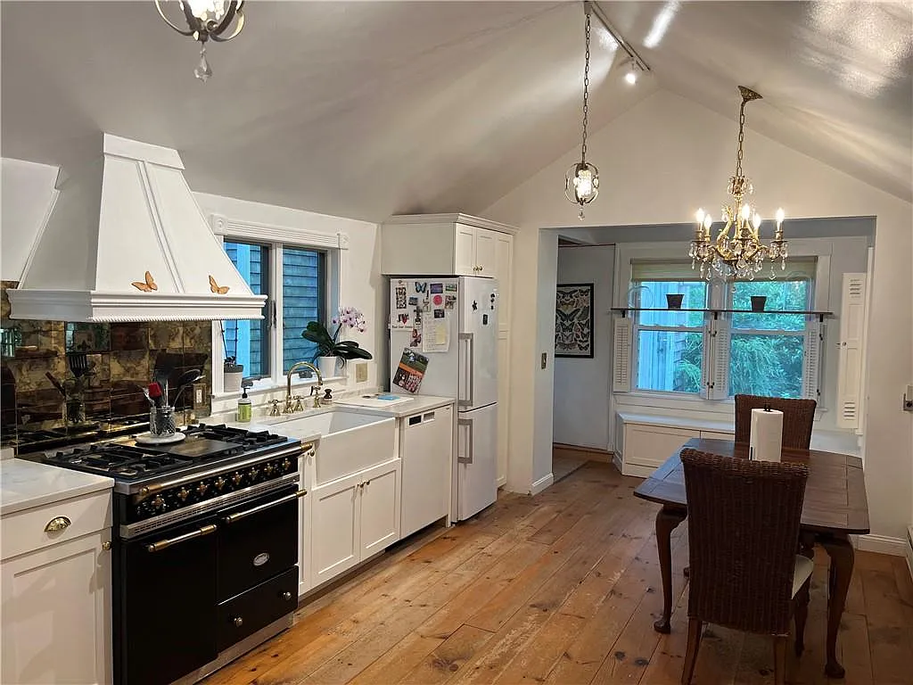 1 bed, 1.5 bath, 1000 sqft, $2,300 — Photo 4