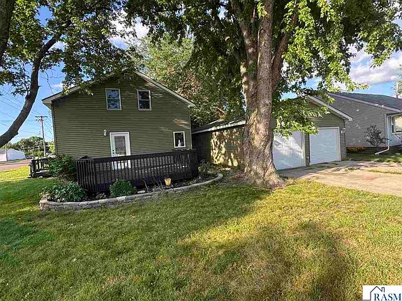 3rd image of 291 1st St NW
