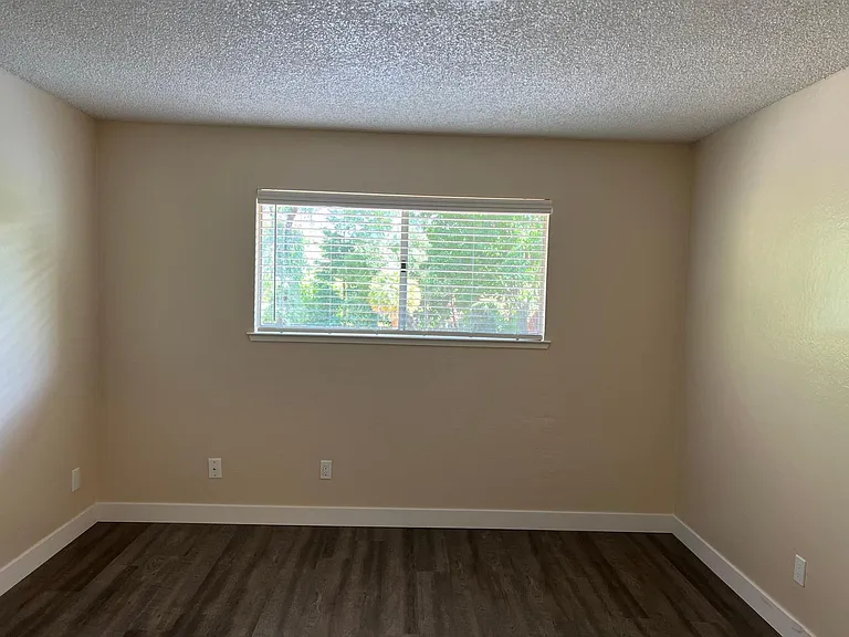 2920 Garfield Ave #S — Photo 10