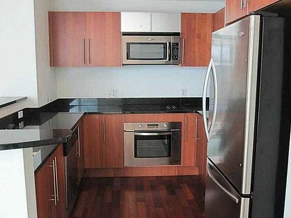 5th image of 300 S Biscayne Blvd #T-3108