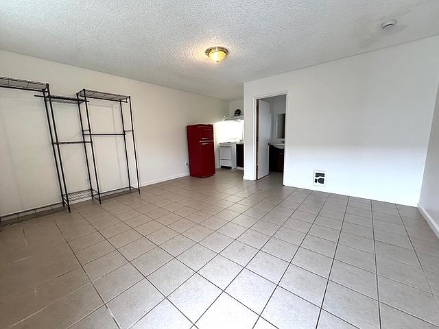 2nd image of 500 E Harding Ave #3