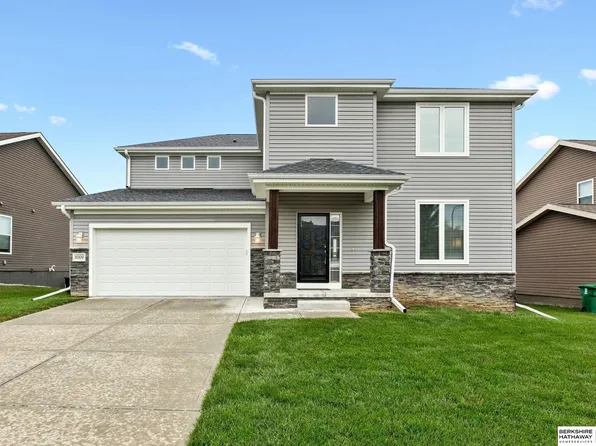 8009 N 173rd St, Bennington, NE 68007