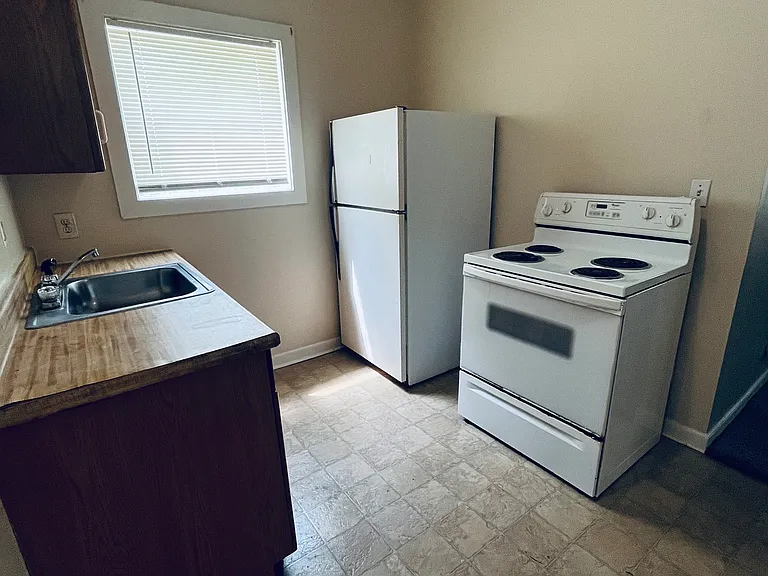 136 Pingree Ave #1 — Photo 10