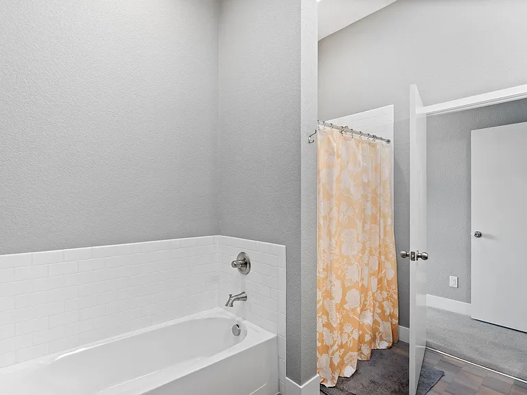 2815 W 52nd Ave — Photo 17