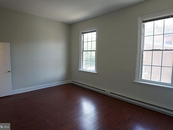 5th image of 804 Cathedral St APT 9